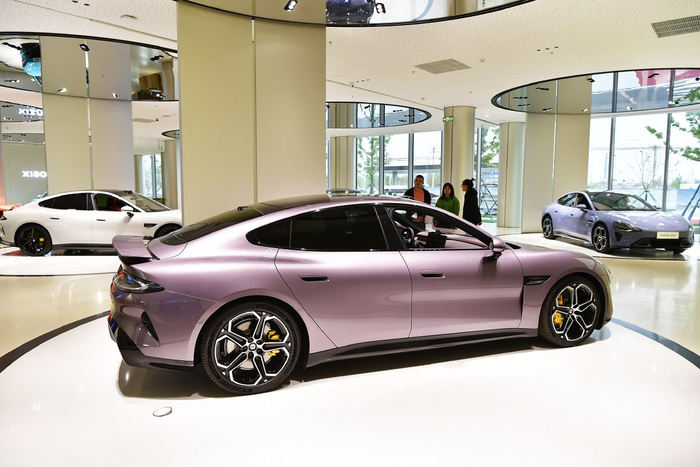 小米汽车在马驹桥基地展台盛装亮相。（资料图）记者 唐建/摄
