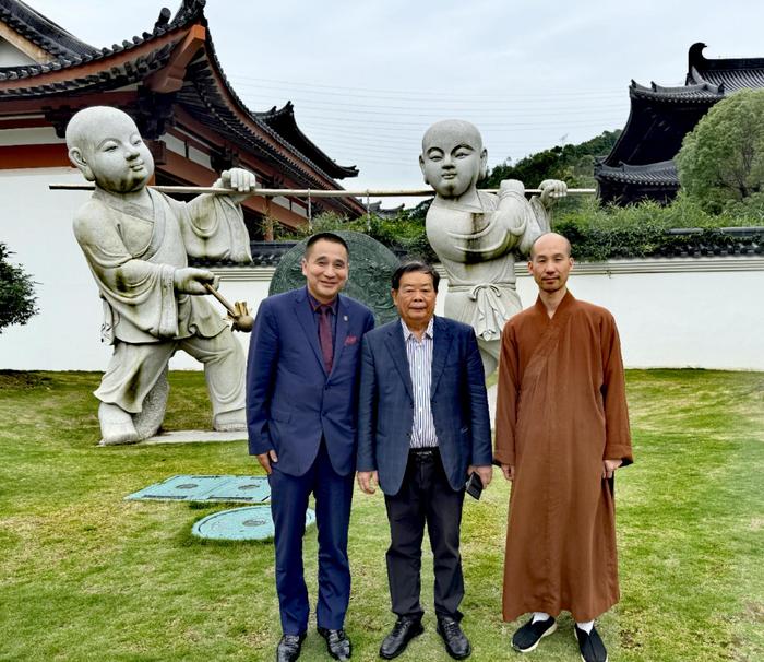 心若菩提广结善缘 曹德旺、华国中前往万福寺进行文化活动