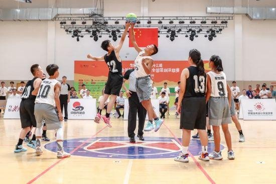 △揭幕战比赛现场