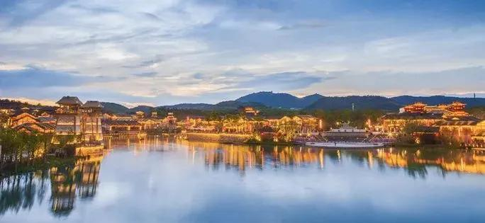 （图片：康养小镇｜来源：网络公开）