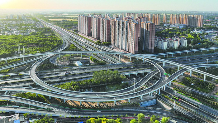石家庄市复兴大街与南三环互通立交桥。 梁子栋 摄