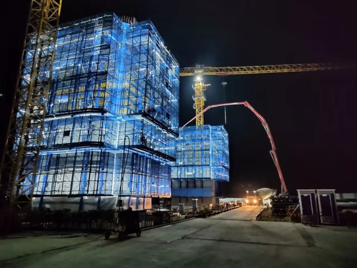 广西平容高速公路项目二标段平南特大桥早期施工画面。