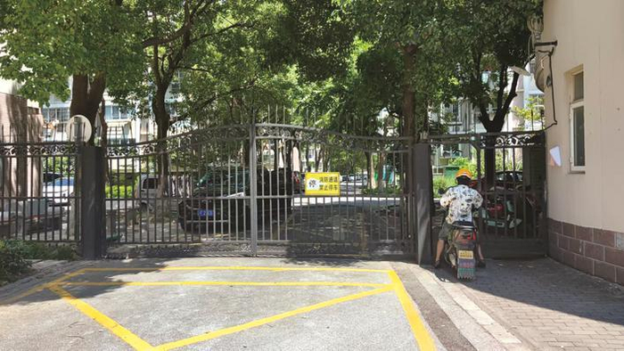 　　扫码登录《一线》参与互动