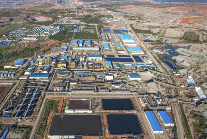 华刚矿业生产厂区