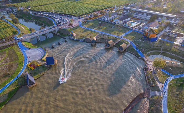 图为定远县西卅店镇农文旅融合“共富工坊”。（资料图片）