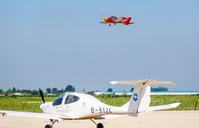 青岛：抢抓低空经济新赛道  激活消费活力