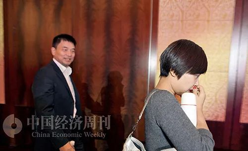 新希望集团董事长刘永好和他的女儿刘畅&nbsp;&nbsp;《中国经济周刊》首席摄影记者&nbsp;&nbsp;肖翊I摄