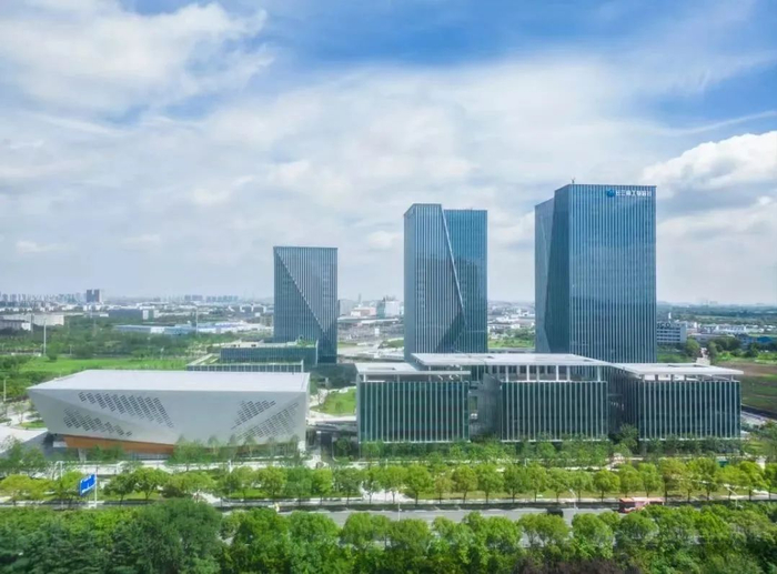 2023年无锡市高新技术产业产值达13318亿元，发明专利授权量11750件