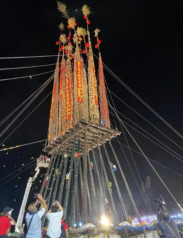 宜兰头城抢孤活动现场。图片来源：中时新闻网