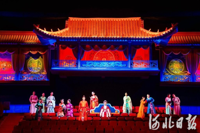 “只有红楼梦·戏剧幻城”演出剧照。（资料片）河北日报通讯员王雨桐摄