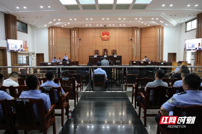 判决现场。