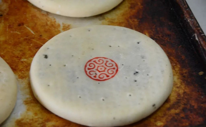 茂林镇的大月饼。受访者供图