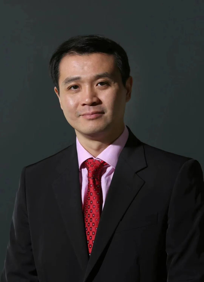 （上海交通大学上海高级金融学院副院长、金融学教授朱宁，受访者供图）