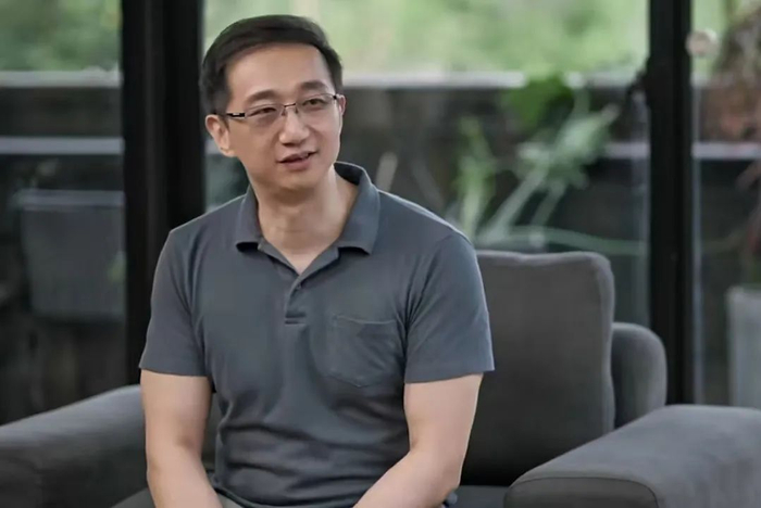 冯骥，图源：新华社视频截图