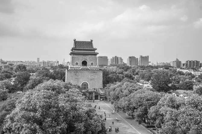 钟楼 本报记者 武亦彬 摄