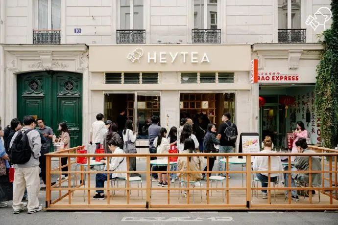 喜茶巴黎观赛茶室正式营业。图片来源：喜茶官方微博
