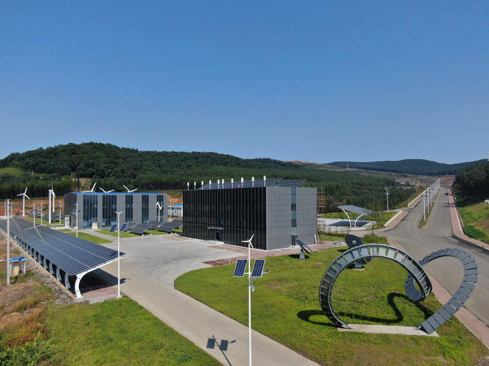 中国五矿所属五矿石墨打造的绿色零碳工业广场