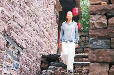 李芳静在天河山风景区。受访者供图