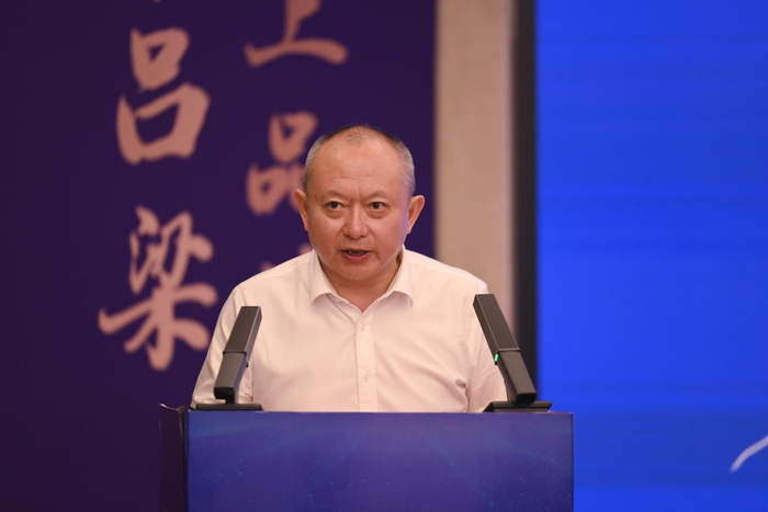 （图为新华社山西分社分党组成员、副社长汪振望致辞）