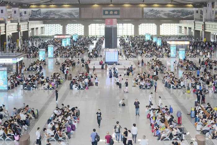 陕西铁路迎来暑运返程高峰