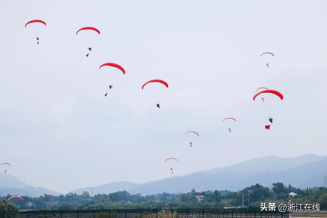 　　建德航空小镇跳伞体验 图源：浙江省低空产业发展有限公司