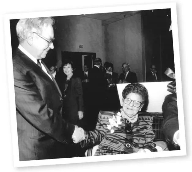 巴菲特看望B夫人