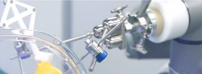 机器人手术系统。图片来源：视频截图 （图文无关）