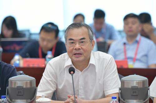 范恒山在研讨会上发言。人民网 张启川摄