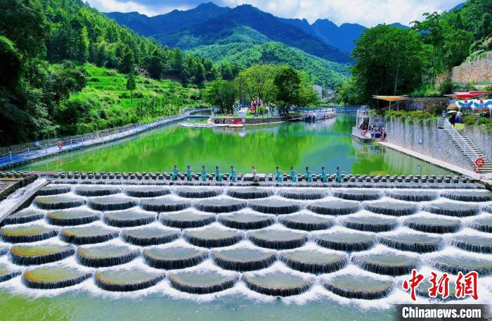 三十二溪。　　　朱亮 供图