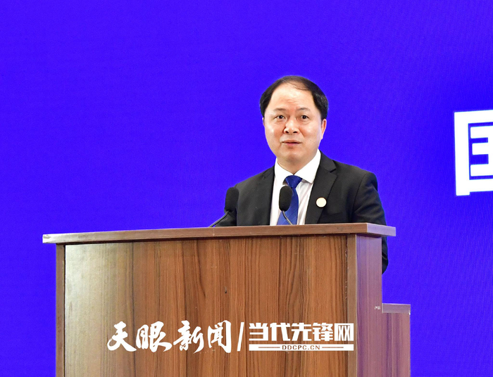 国家数据局党组成员、副局长陈荣辉致辞。陈慧 摄