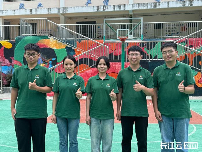 △2024年华中农业大学第20届研支团贵州为民小学分队。