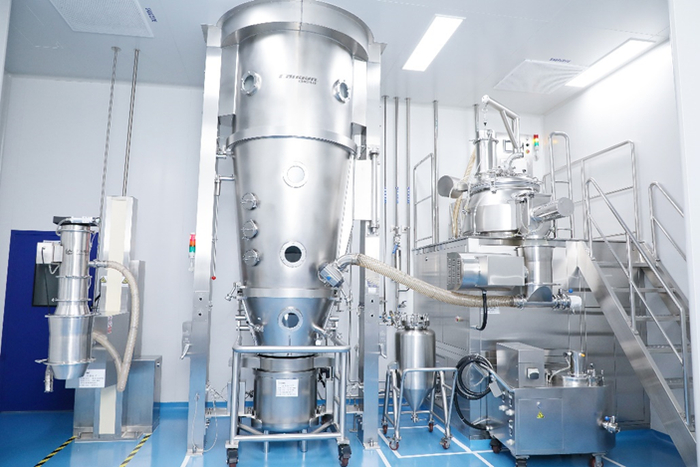 图- 5 山东药石的高速剪切湿法制粒系统