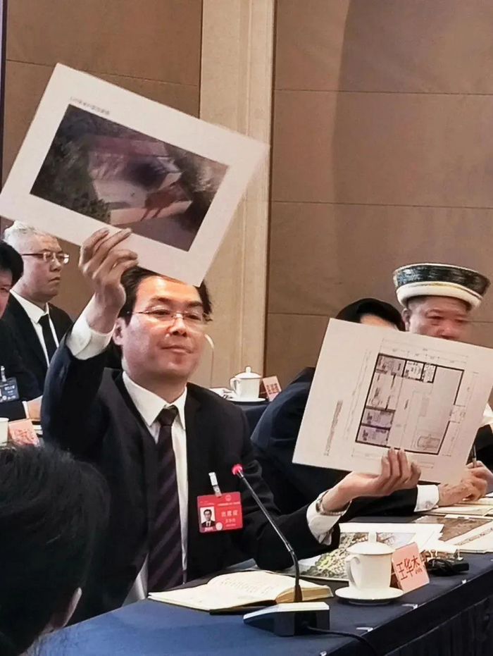 ▲2024年3月6日，全国人大代表、青海省海东市市长王华杰在青海代表团开放团组会议上发言。新华社记者 熊争艳 摄