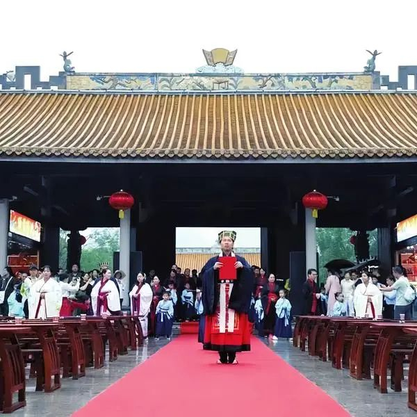 南宁孔庙博物馆举办各类传统文化活动吸引公众参与体验。