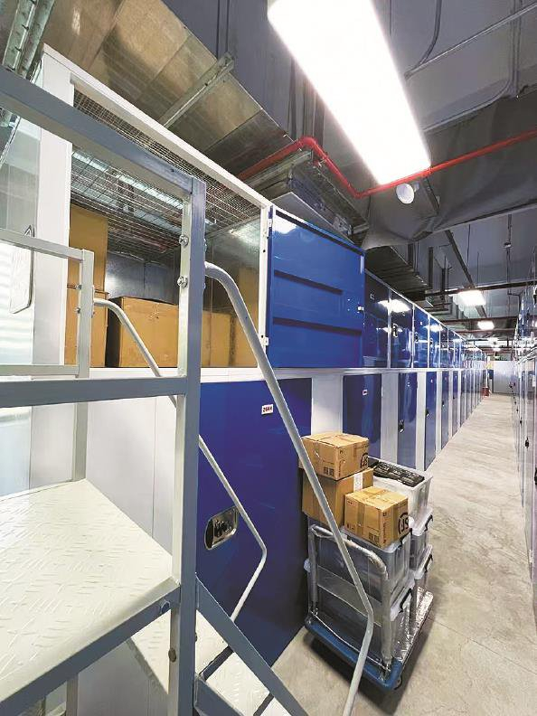             周蓉租的迷你仓          