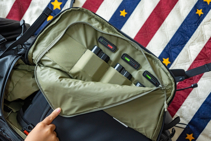 PGYTECH OnePro Flex的快取窗口袋