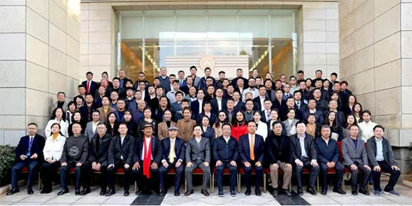 滇商总会第一届二次会员大会合影。图源：云新闻客户端