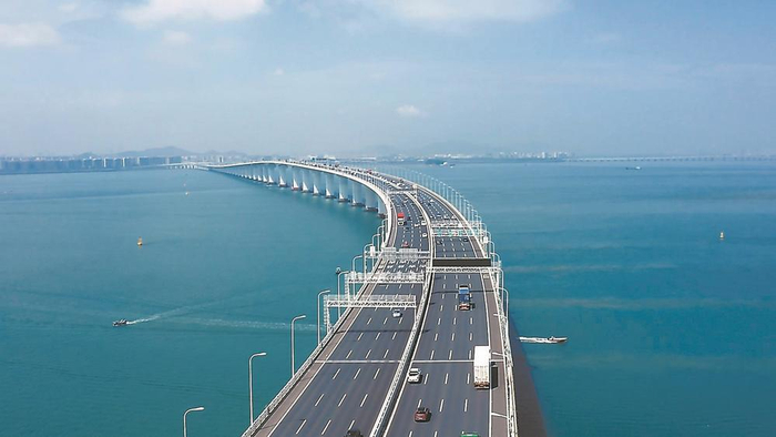 航拍第二东通道翔安大桥。   朱毅力 摄