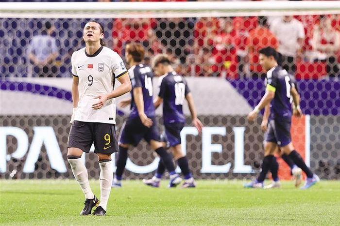     中国队全场唯一的一次射门来自张玉宁