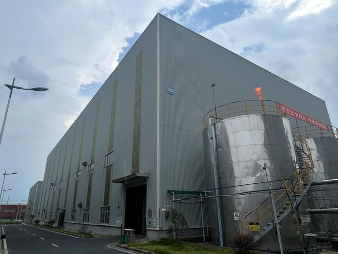 东鹏新材料新厂。澎湃新闻记者 迪娜尔 摄