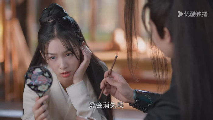 《护心》截图，偶像剧女主成“秃头少女”