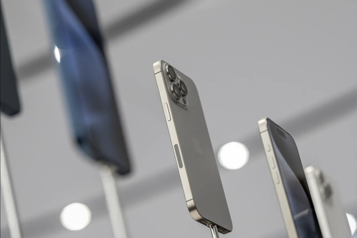 ▲iPhone 15 Pro（图源：彭博社）