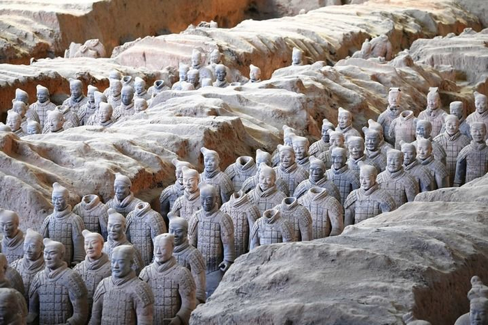 这是2024年9月3日拍摄的秦始皇兵马俑博物馆一号坑。新华社记者 李一博 摄