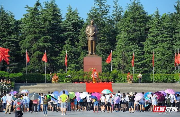 韶山毛泽东广场。（喻名才摄）