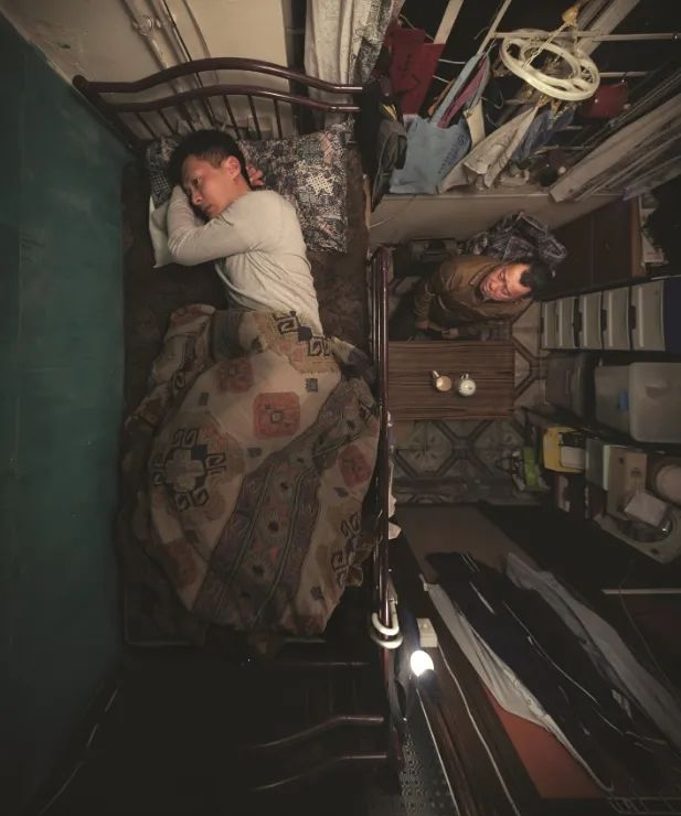 图片来源于豆瓣网《一念无明》剧照，主角就住在劏房中