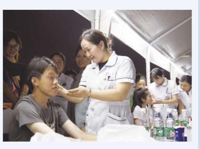 今年以来，在安徽省中医药管理局指导下，安徽各地举办中医药夜市活动近200场。