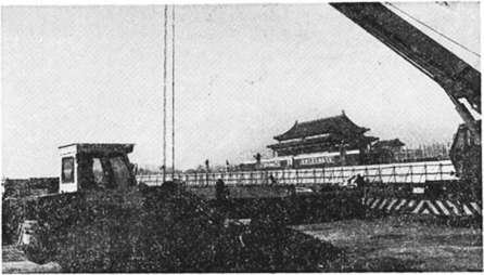 1987年1月9日，两条呈“L”形、各长170米的天安门地下通道已破土动工。王振民 摄