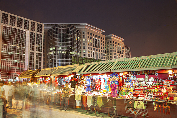 精致路边摊/图源自视觉中国，图文无关