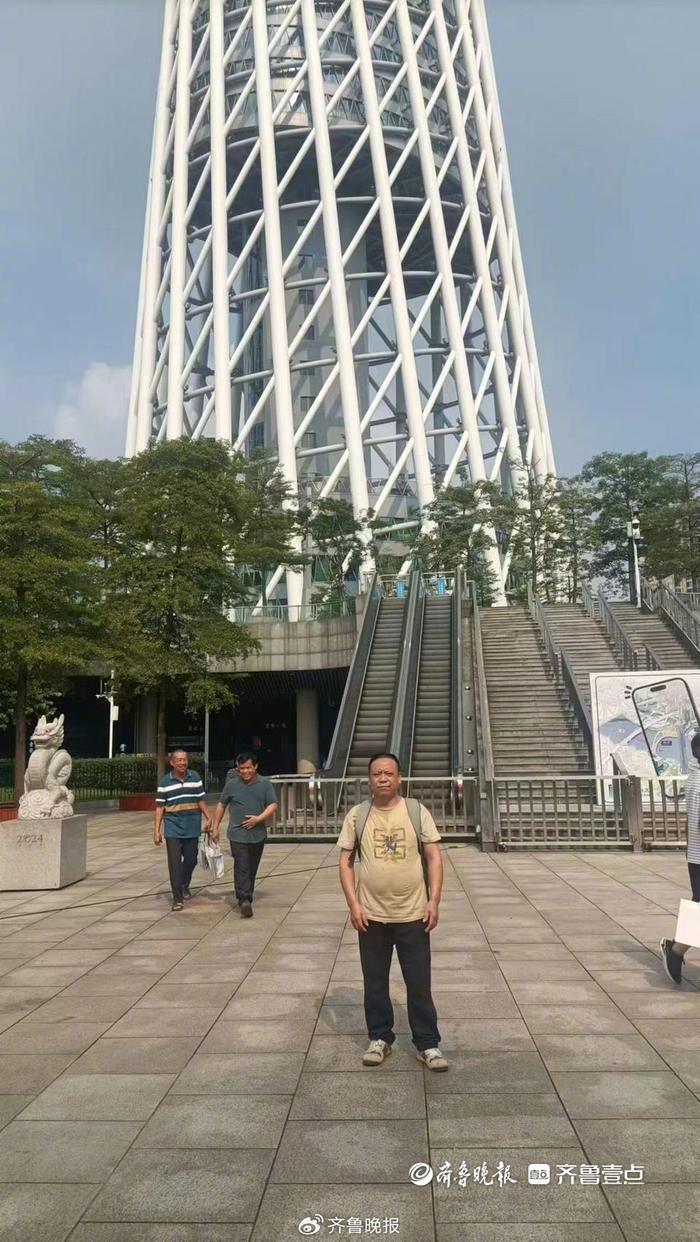 钟丁酉（受访者供图）