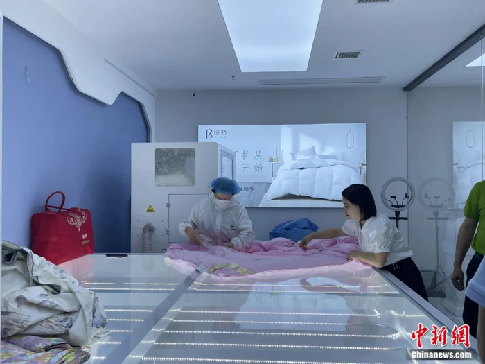 台前羽绒产业链某下游企业。台前县委宣传部供图